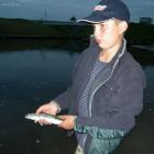 Nocny zander na fishhuntera z czerwoną kropką . 