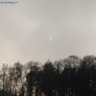 Słońce tylko na chwilę dało nadzieję,a by za moment zniknąć za chmurami i mgłą