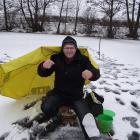Andrzej ma rybkę .19.02.12r. Zadworne.