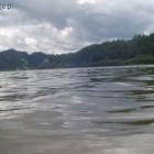 lekka fala, widok na zamek w Niedzicy